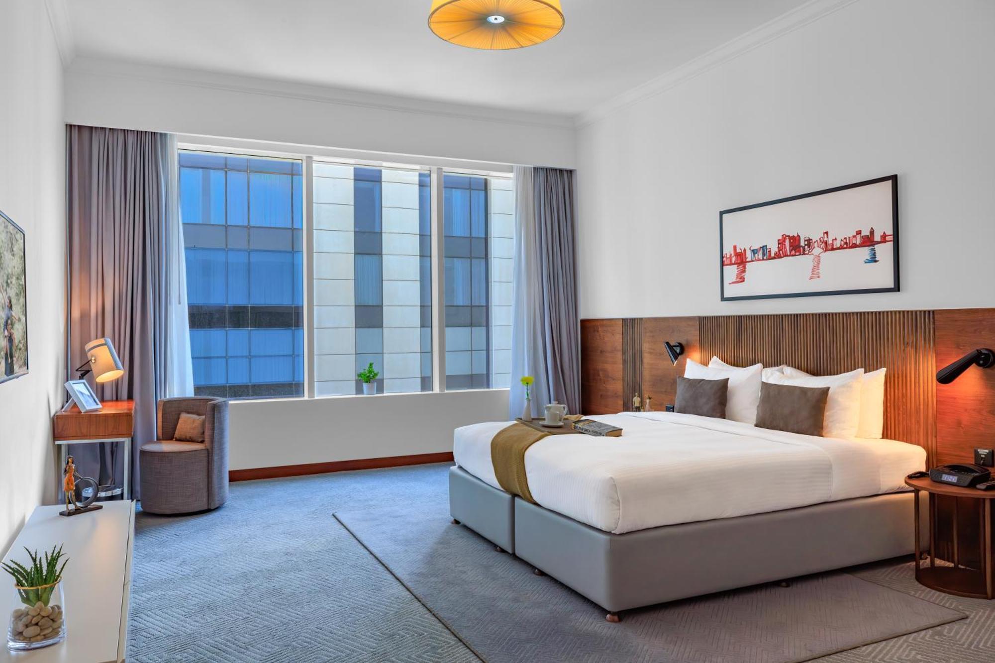 Somerset West Bay Doha Eksteriør bilde Deluxe Room