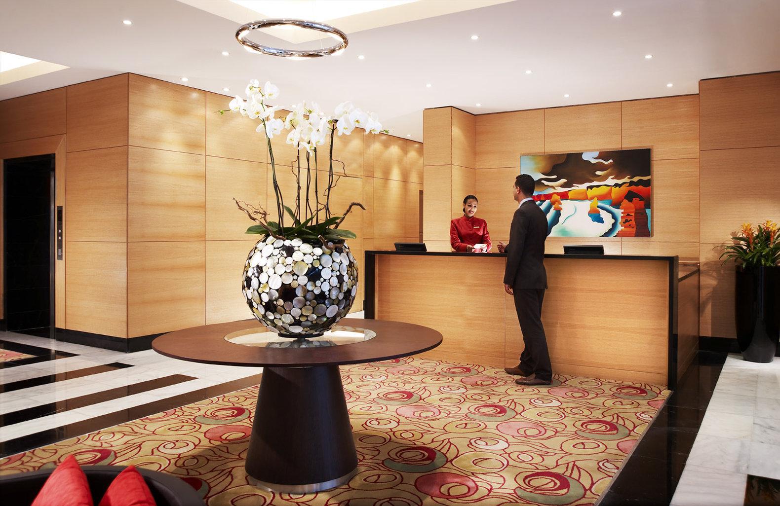 Somerset West Bay Doha Eksteriør bilde The lobby of the hotel